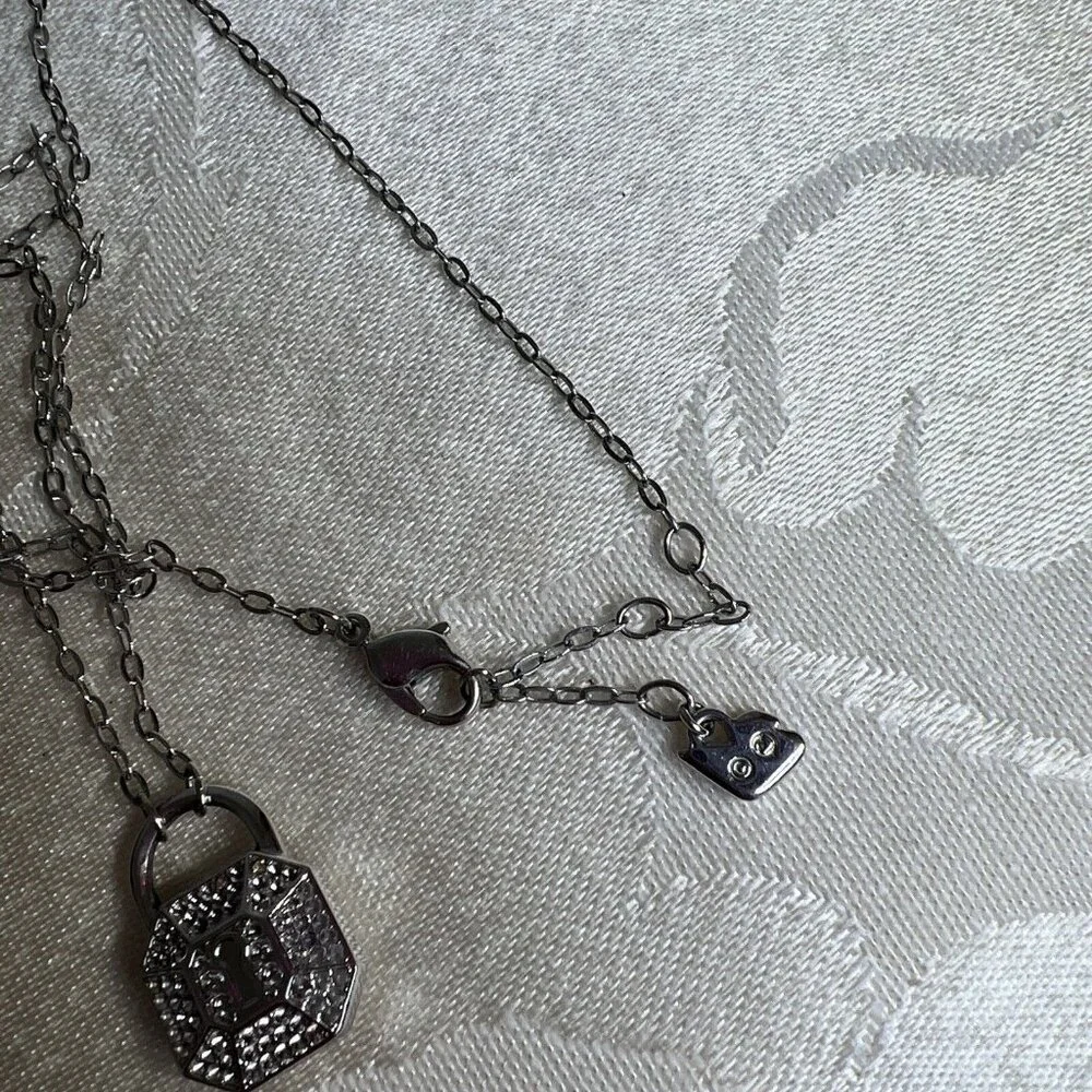 Vintage‎ Swarovski Lock Pendant Necklace/-/Ladies 33